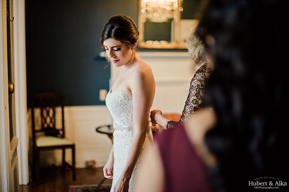new haven lawn club winter wedding with HK photography Hubert and Alka