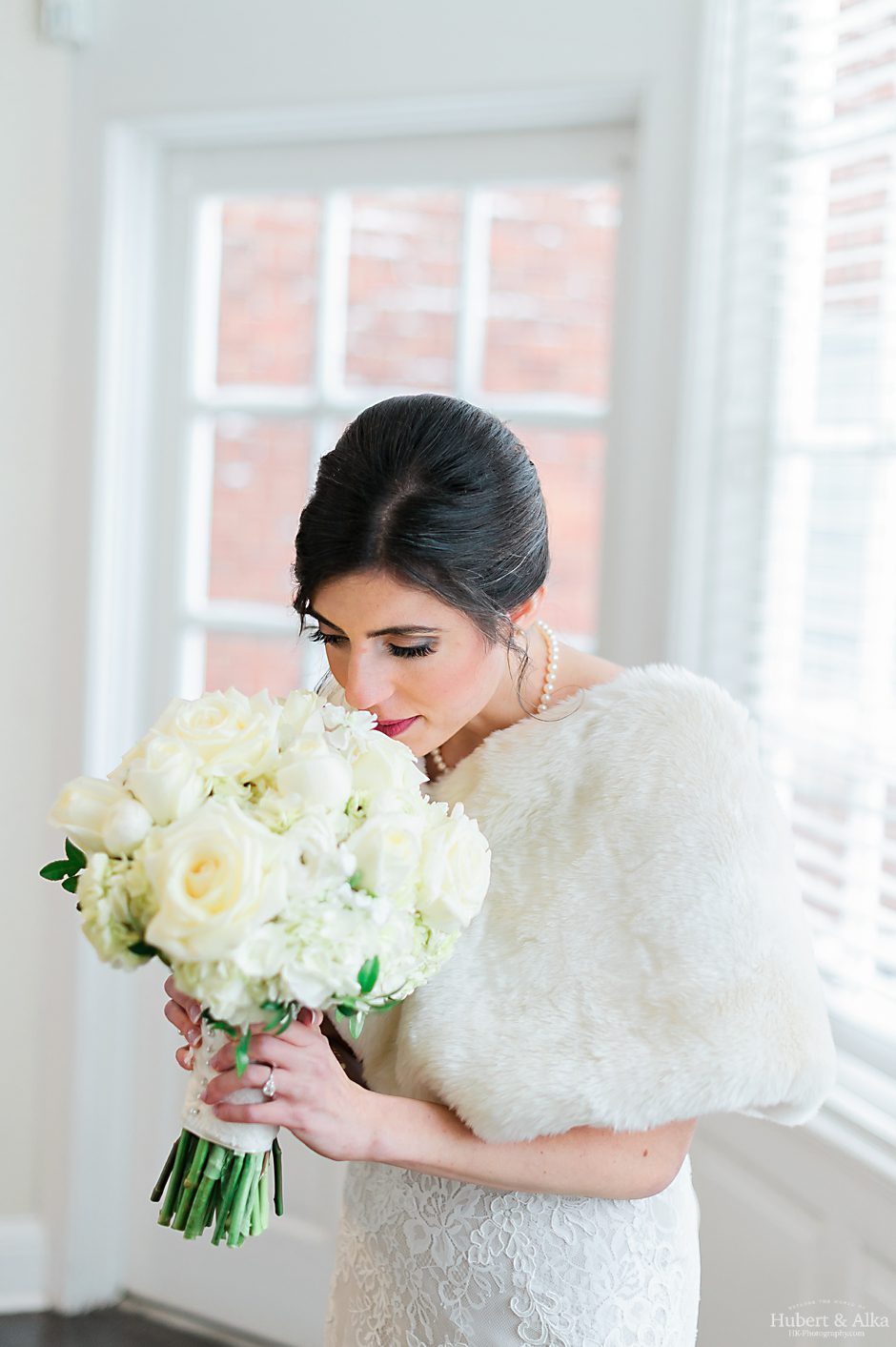new haven lawn club winter wedding with HK photography Hubert and Alka