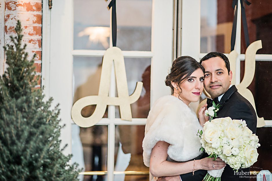 new haven lawn club winter wedding with HK photography Hubert and Alka