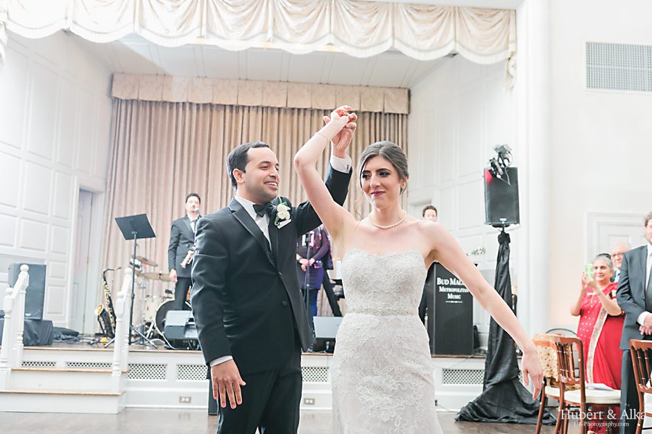 new haven lawn club winter wedding with HK photography Hubert and Alka