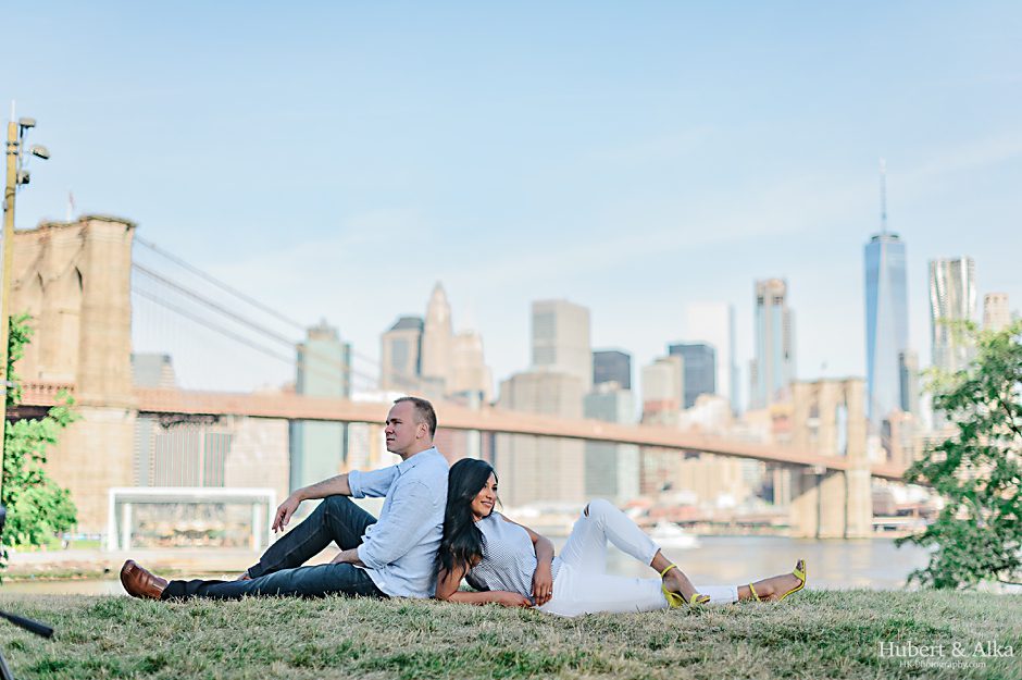 brooklyn bridge sunrise engagement shoot | brooklyn bridge park dumbo nyc photos