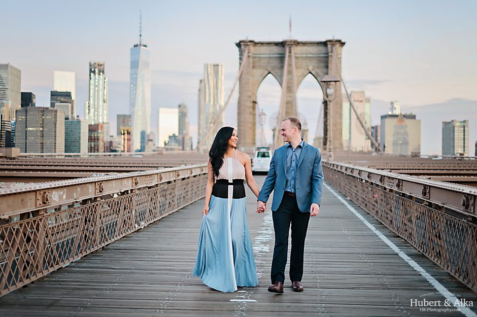 brooklyn bridge sunrise engagement shoot | brooklyn bridge park dumbo nyc photos