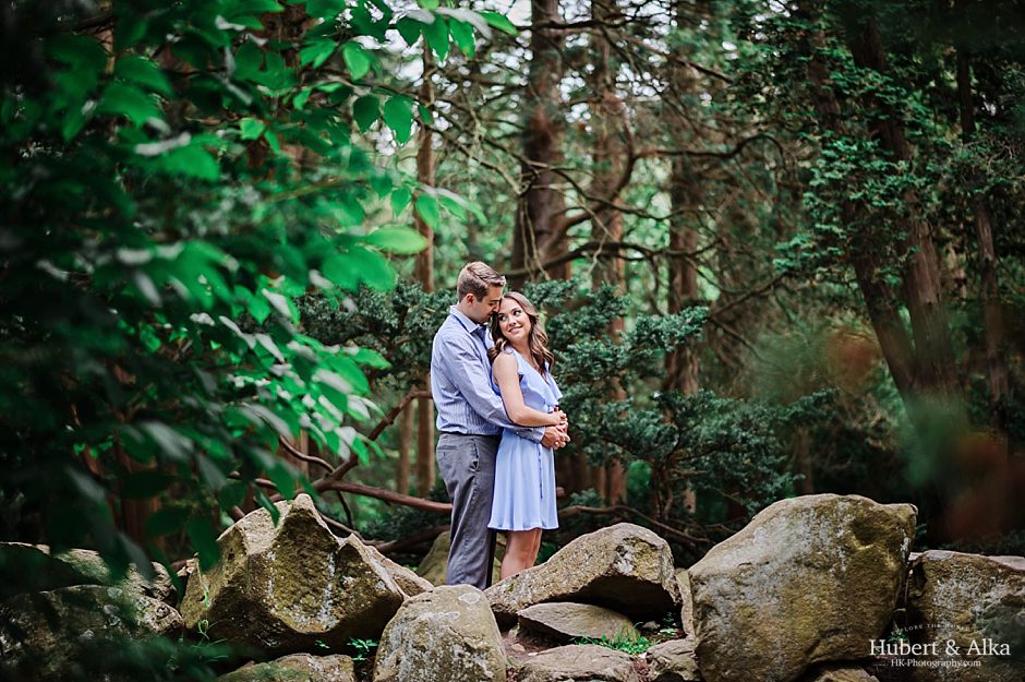 elizabeth rose park engagement session in west hartford _ ct wedding photographer