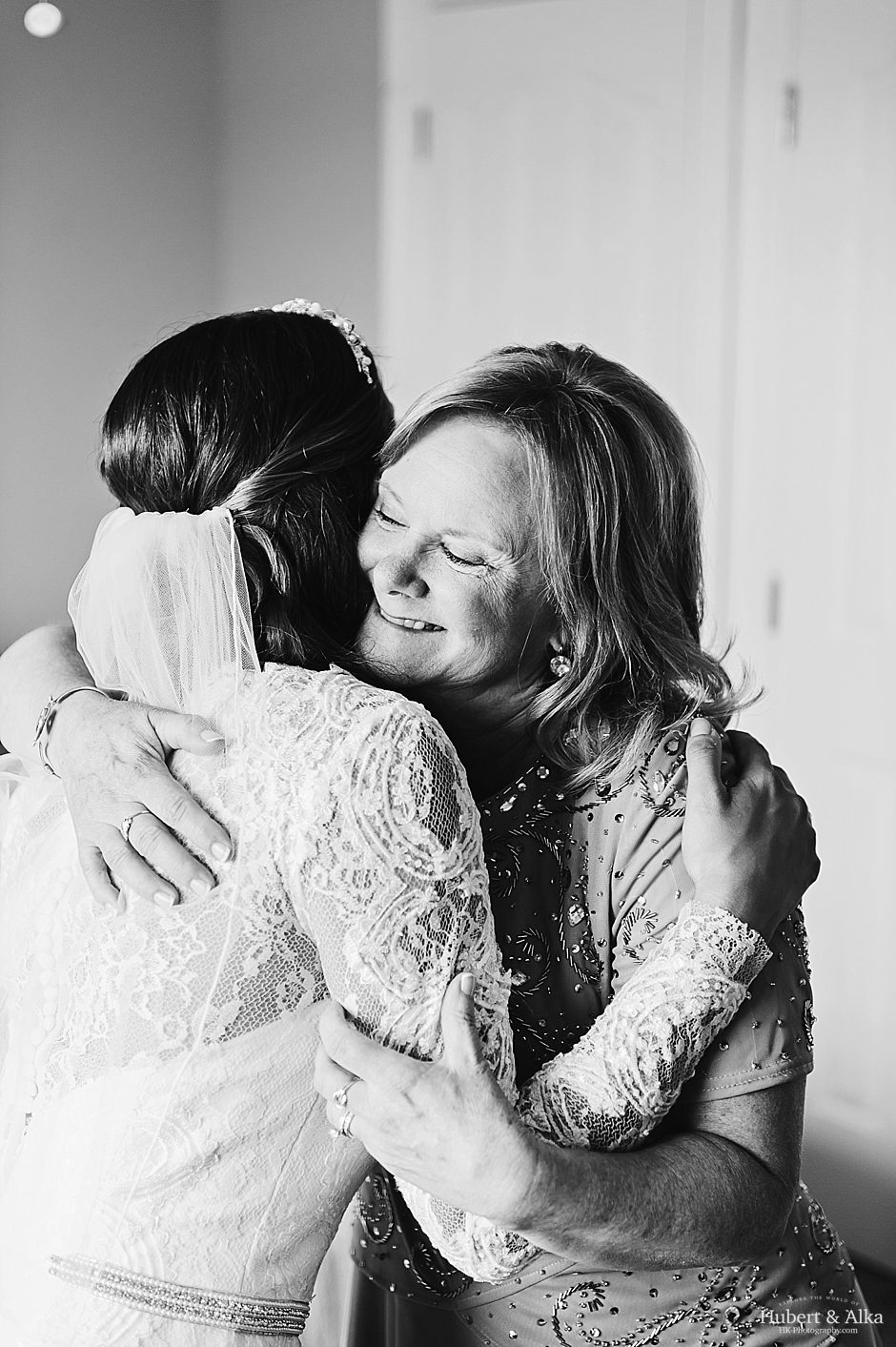 Pine Orchard Yacht & Country Club in Branford, Connecticut Wedding Photographer