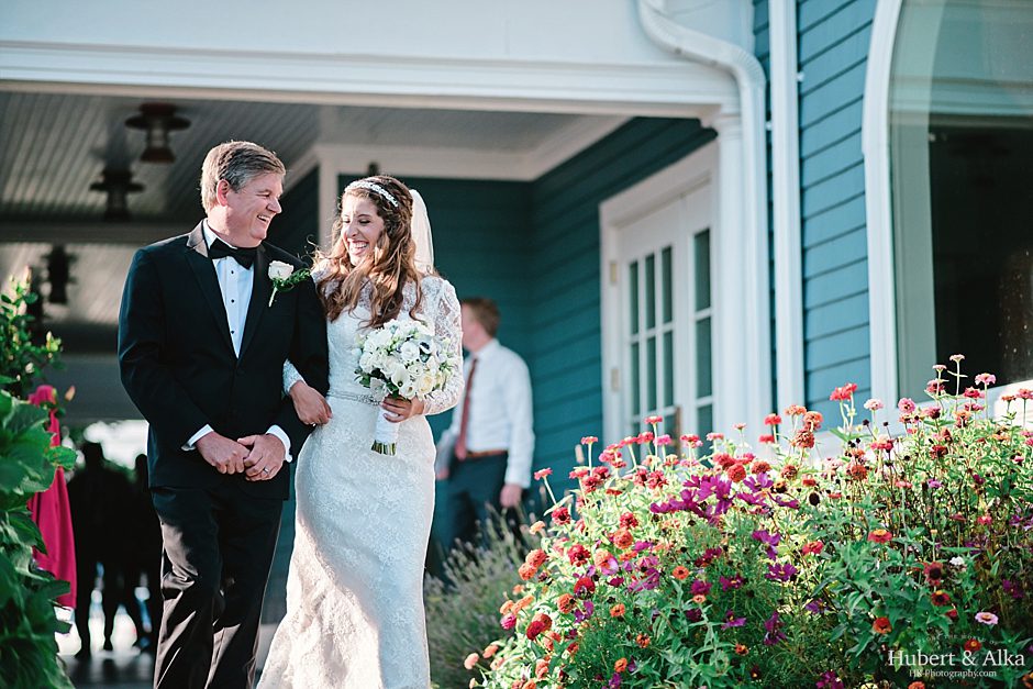 Pine Orchard Yacht & Country Club in Branford, Connecticut Wedding Photographer