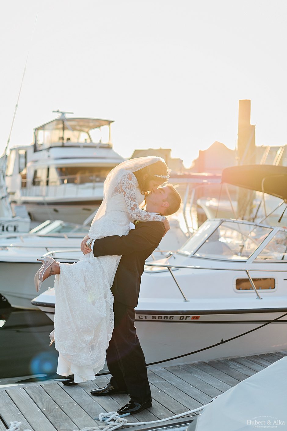 Pine Orchard Yacht & Country Club in Branford, Connecticut Wedding Photographer