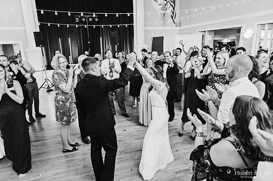 Pine Orchard Yacht & Country Club in Branford, Connecticut Wedding Photographer