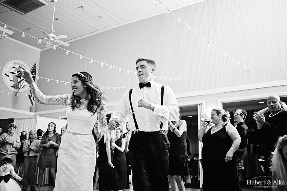 Pine Orchard Yacht & Country Club in Branford, Connecticut Wedding Photographer