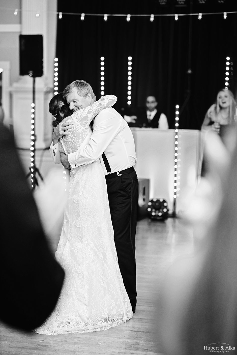 Pine Orchard Yacht & Country Club in Branford, Connecticut Wedding Photographer