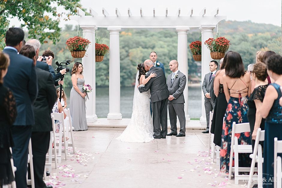 Waterview Monroe CT fall wedding | CT Wedding Photographer