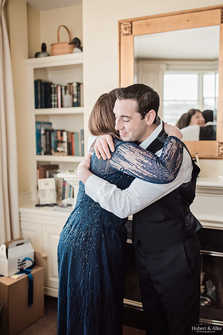Oceanside Estate Wedding Photos At Eolia Mansion | Harkness Memorial Park Spring Wedding