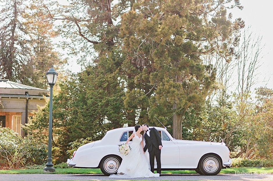 Oceanside Estate Wedding Photos At Eolia Mansion | Harkness Memorial Park Spring Wedding