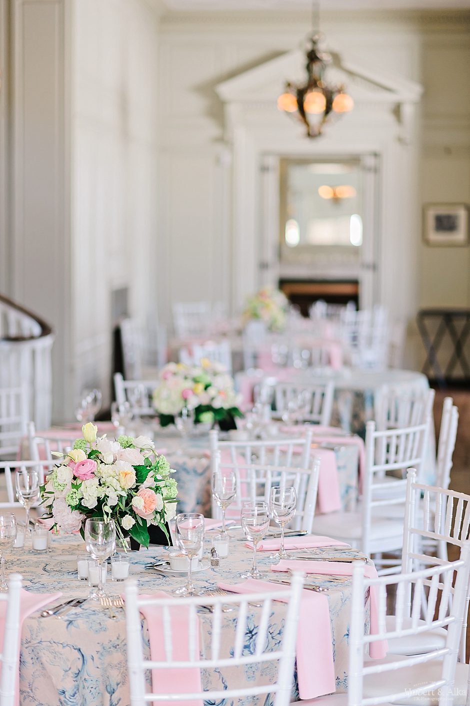 Oceanside Estate Wedding Photos At Eolia Mansion | Harkness Memorial Park Spring Wedding