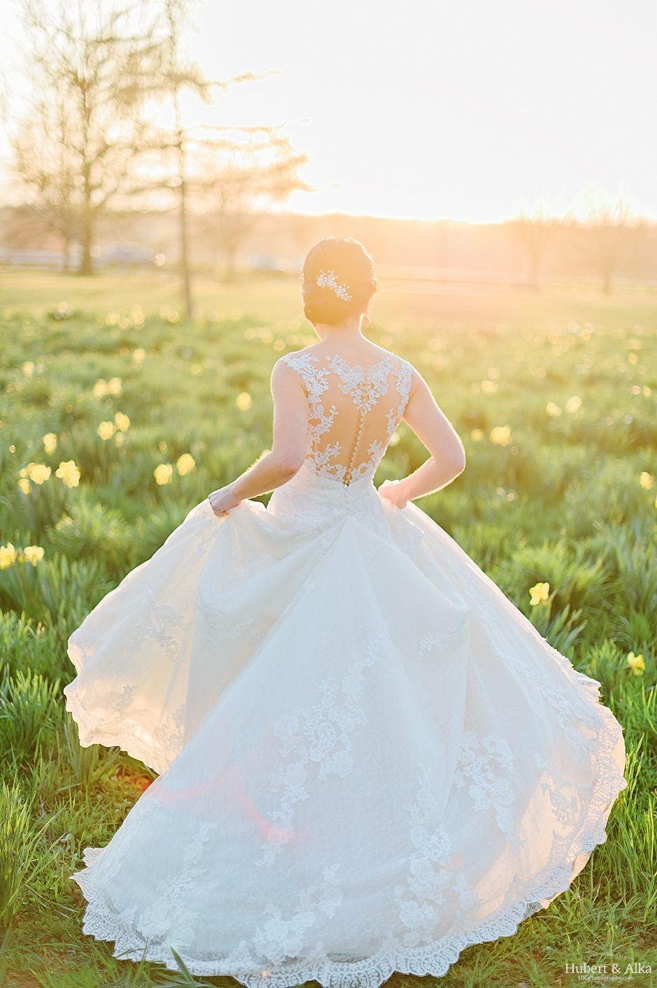 Oceanside Estate Wedding Photos At Eolia Mansion | Harkness Memorial Park Spring Wedding