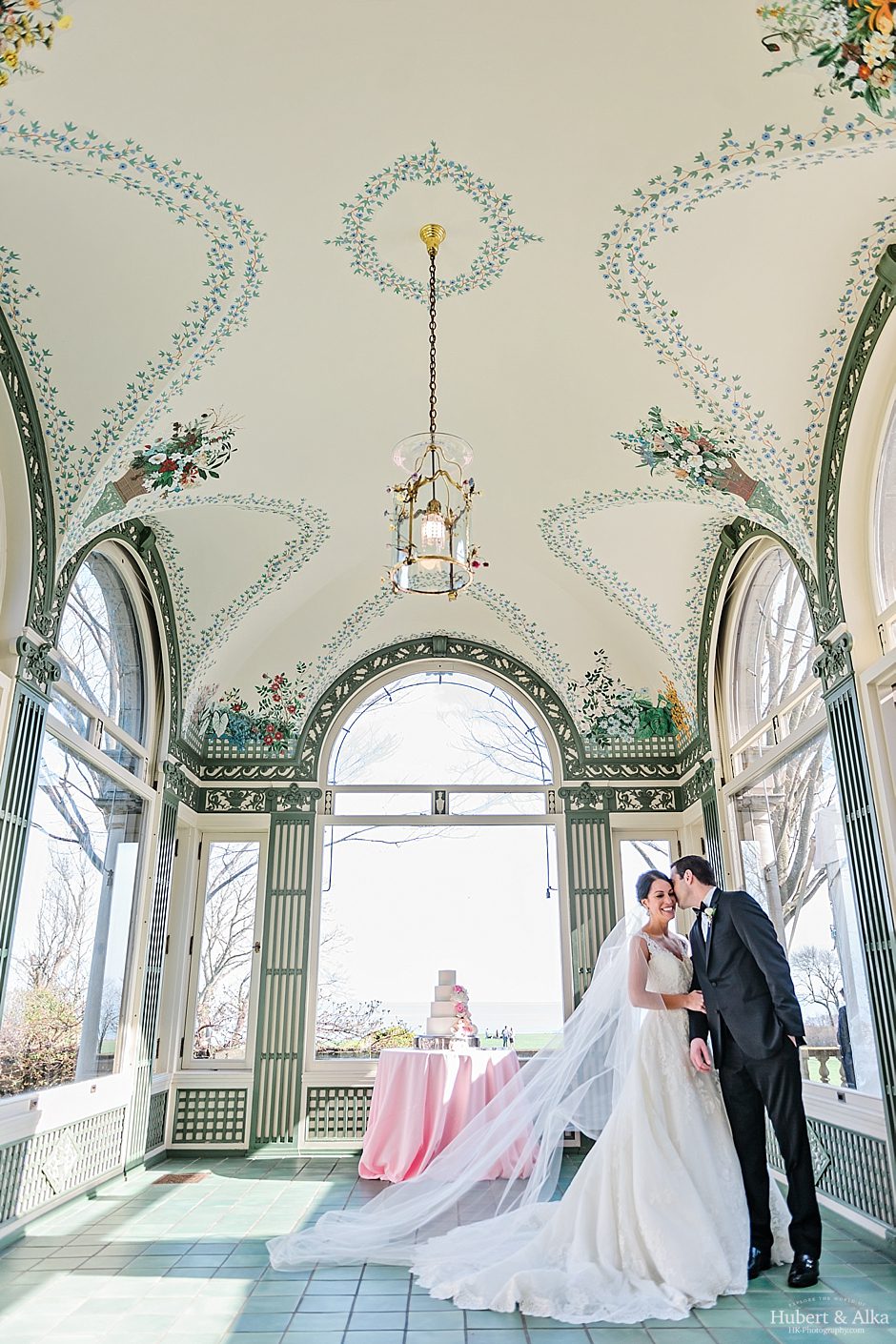 Oceanside Estate Wedding Photos At Eolia Mansion | Harkness Memorial Park Spring Wedding