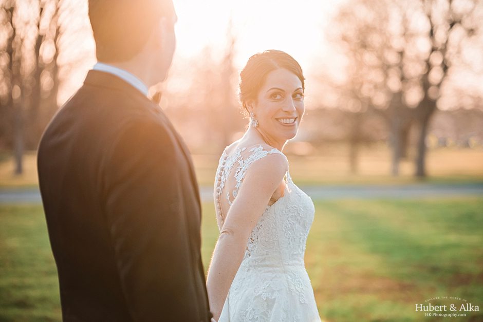 Oceanside Estate Wedding Photos At Eolia Mansion | Harkness Memorial Park Spring Wedding