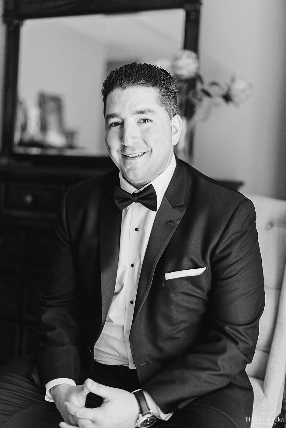 A Society Room Wedding Photography with Hartford City Hall Portraits