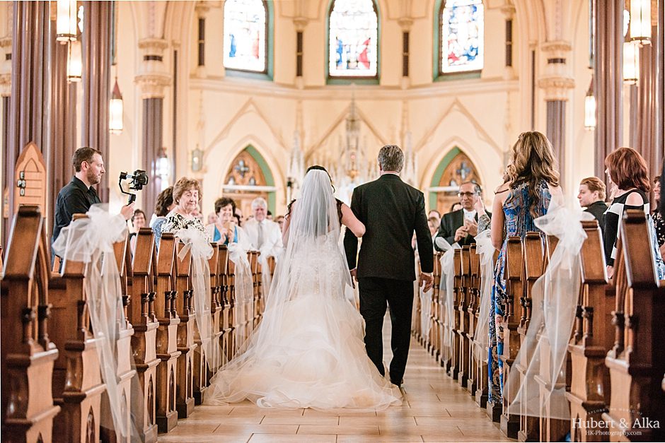 A Society Room Wedding Photography with Hartford City Hall Portraits