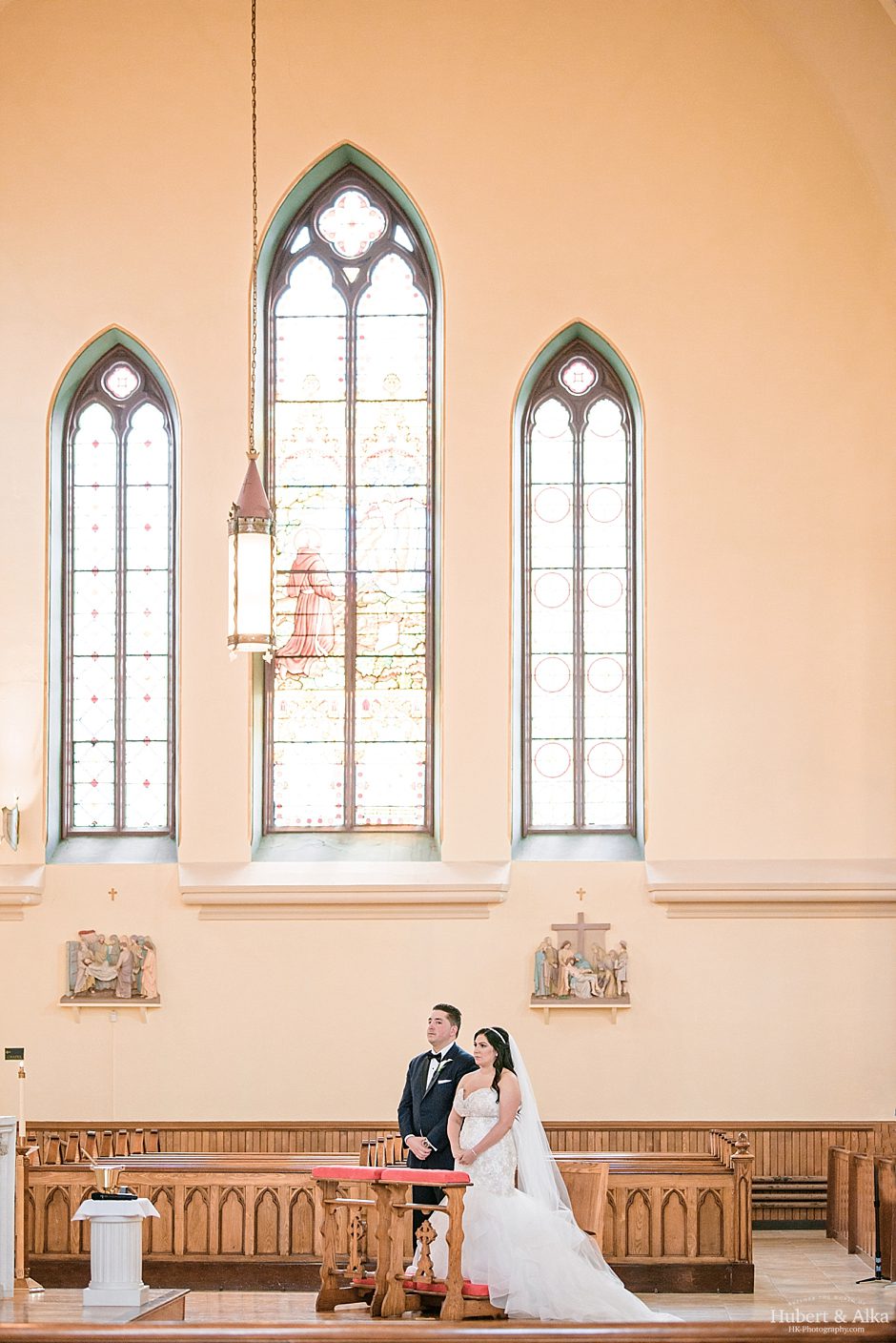 A Society Room Wedding Photography with Hartford City Hall Portraits