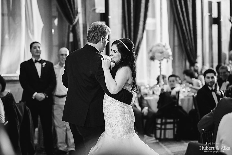 A Society Room Wedding Photography with Hartford City Hall Portraits