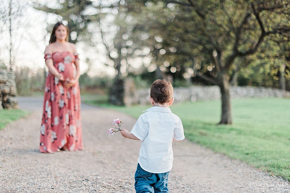 Maternity Family Photo Session in Connecticut | Maternity Photographer
