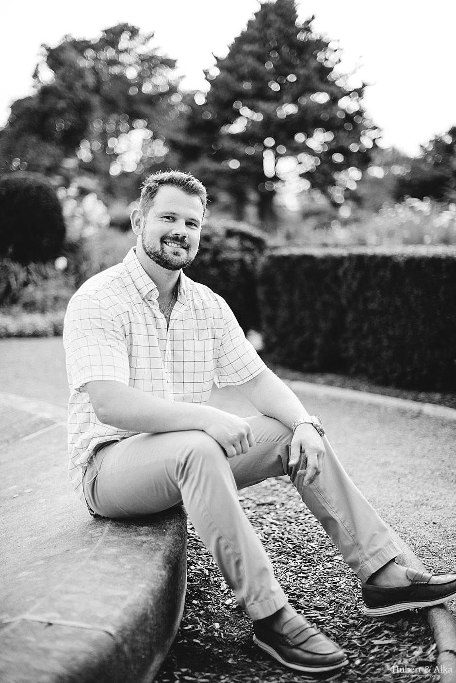 Eolia Mansion at Harkness Memorial State Park Engagement Photos