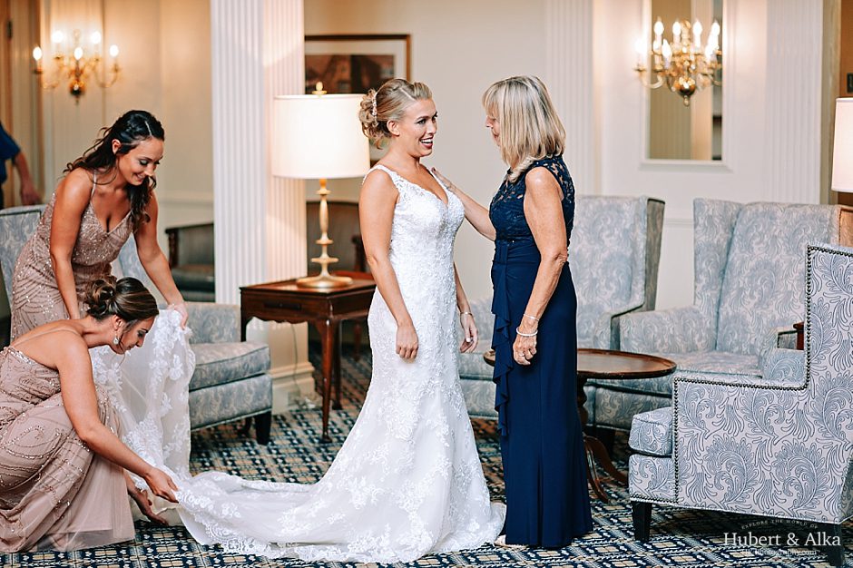 Simsbury CT | The Riverview Wedding Photos