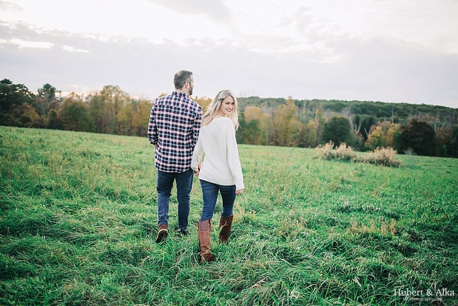 A Topsmead State Forest Autumn Engagement Session | Engagement Photo Ideas in Connecticut