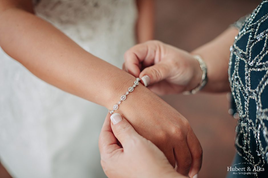 CT Lighthouse Point Park Carousel Wedding Photos
