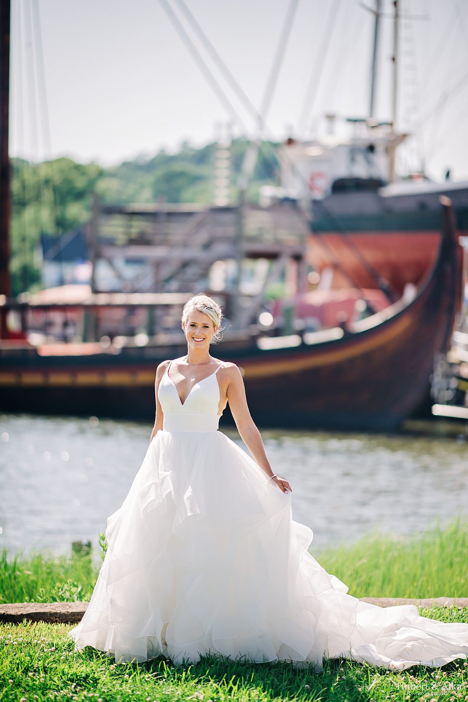 Mystic, CT Seaport Wedding Photographer | Latitude 41 | Coastal Gourmet