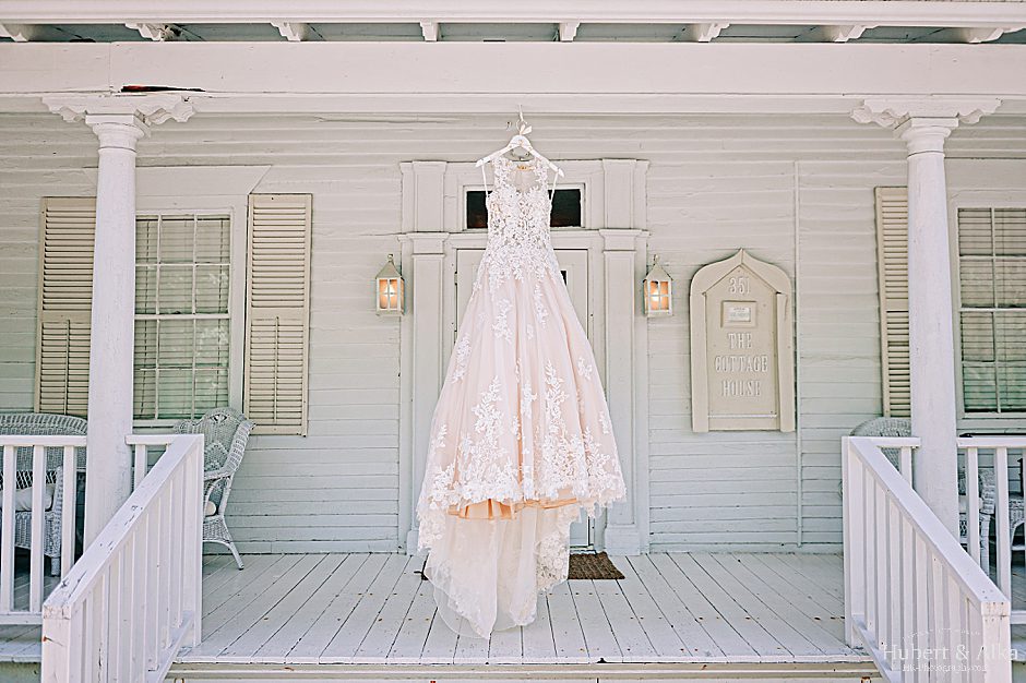 A Summer Wedding at Lord Thompson Manor Photos