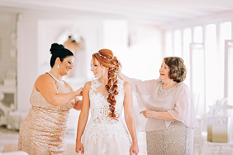 A Summer Wedding at Lord Thompson Manor Photos