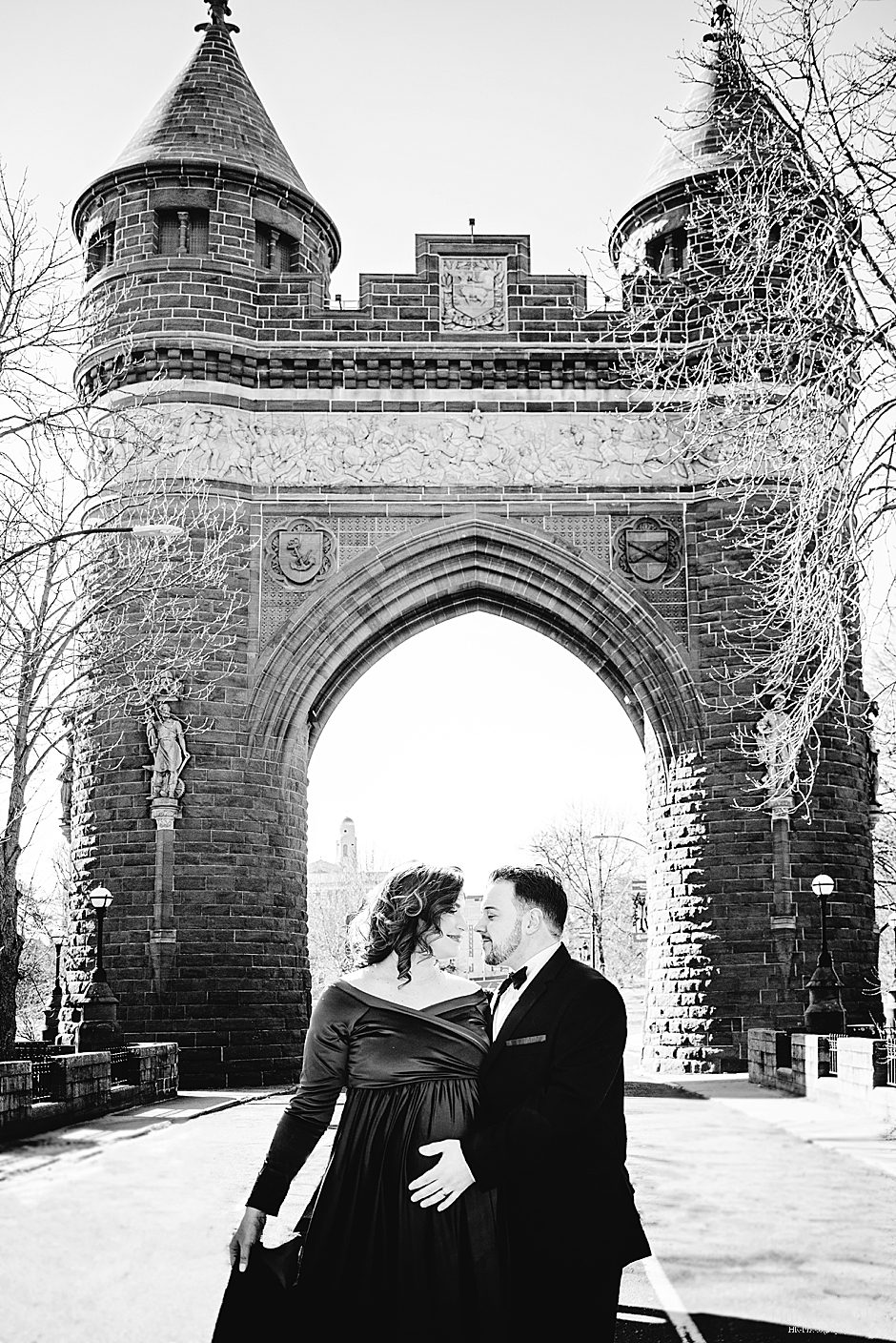 Outdoor Maternity Session in Hartford CT