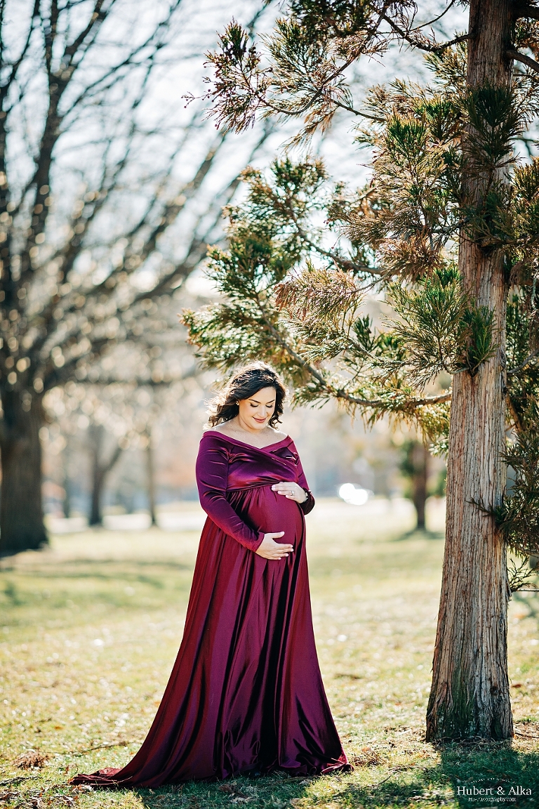 Outdoor Maternity Session in Hartford CT