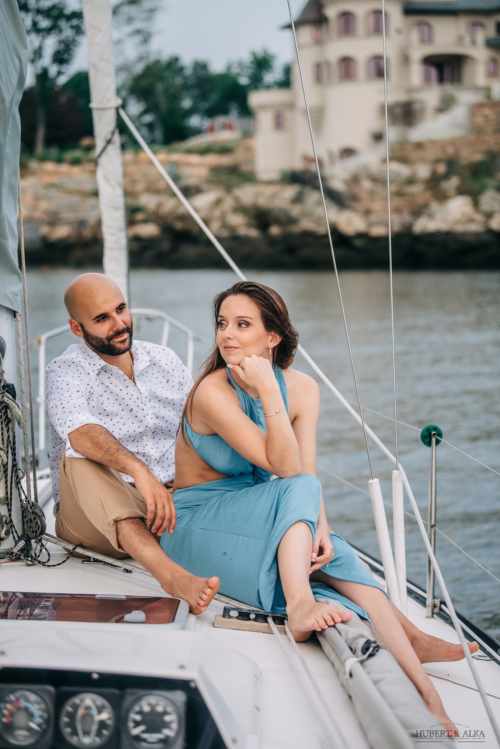 Connecticut Shoreline Engagement Session with a best wedding photographer
